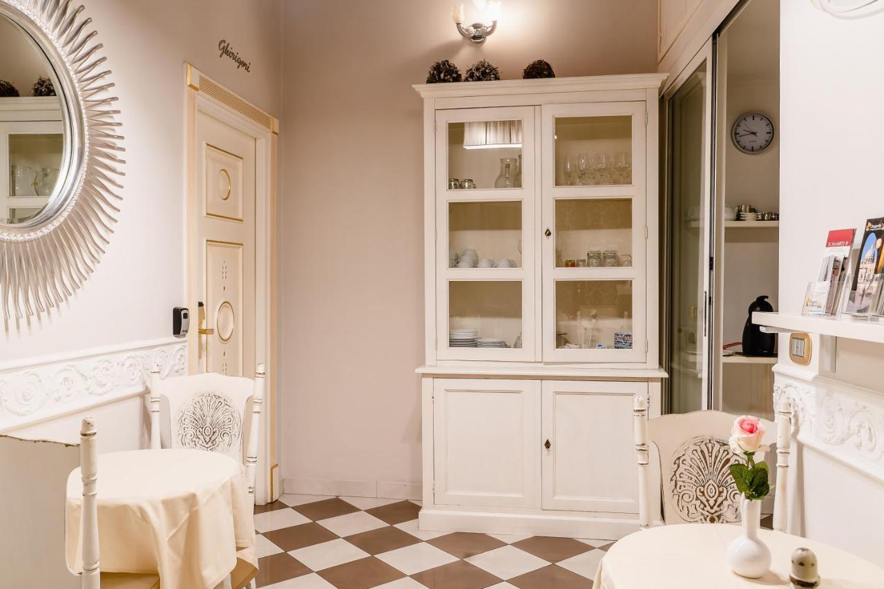 Locanda Del Sole-Roma Piazza Di Spagna Ripetta Exterior foto